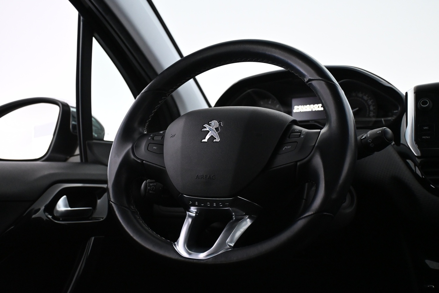 Peugeot 208 vaihtoauto