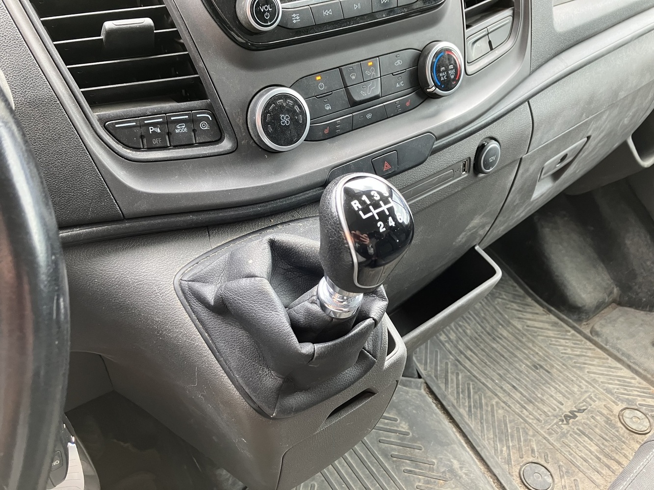 Ford Transit vaihtoauto