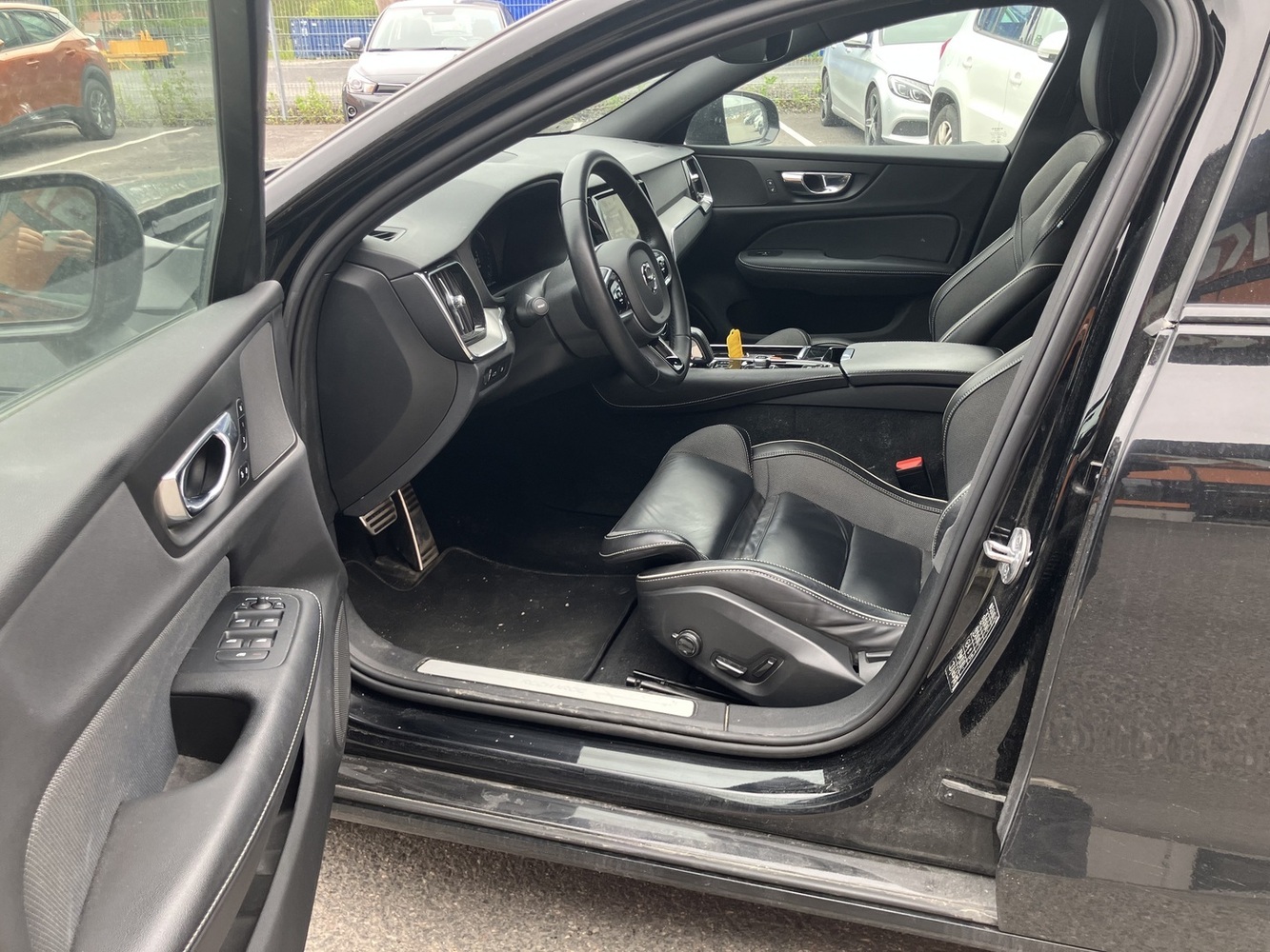 Volvo V60 vaihtoauto