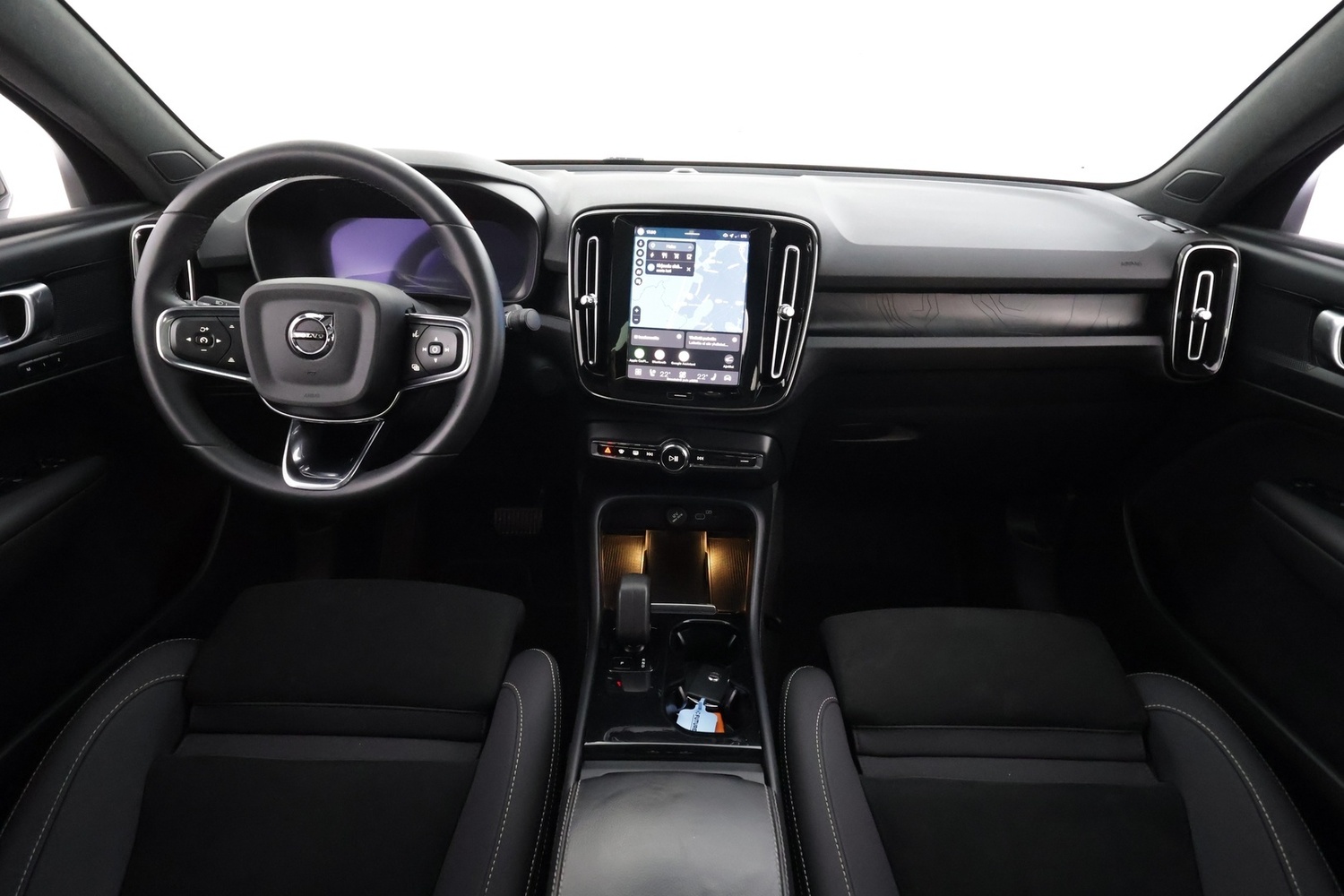 Volvo C40 vaihtoauto