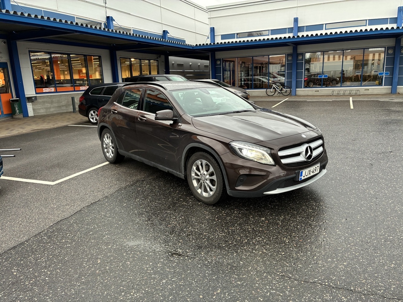 Mercedes-Benz GLA vaihtoauto