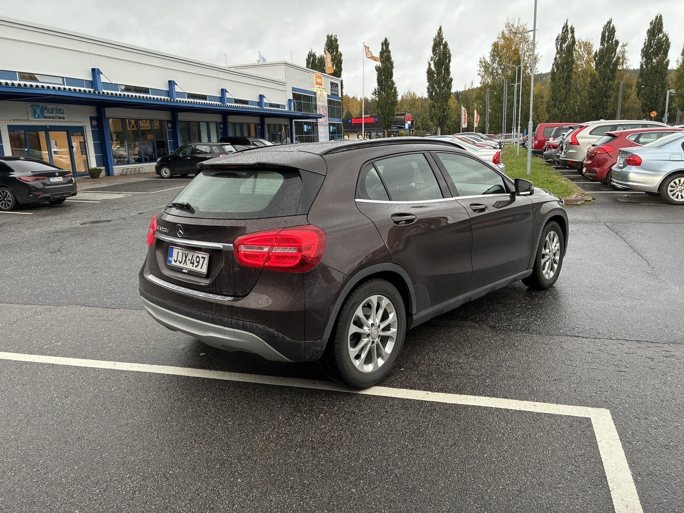Mercedes-Benz GLA vaihtoauto