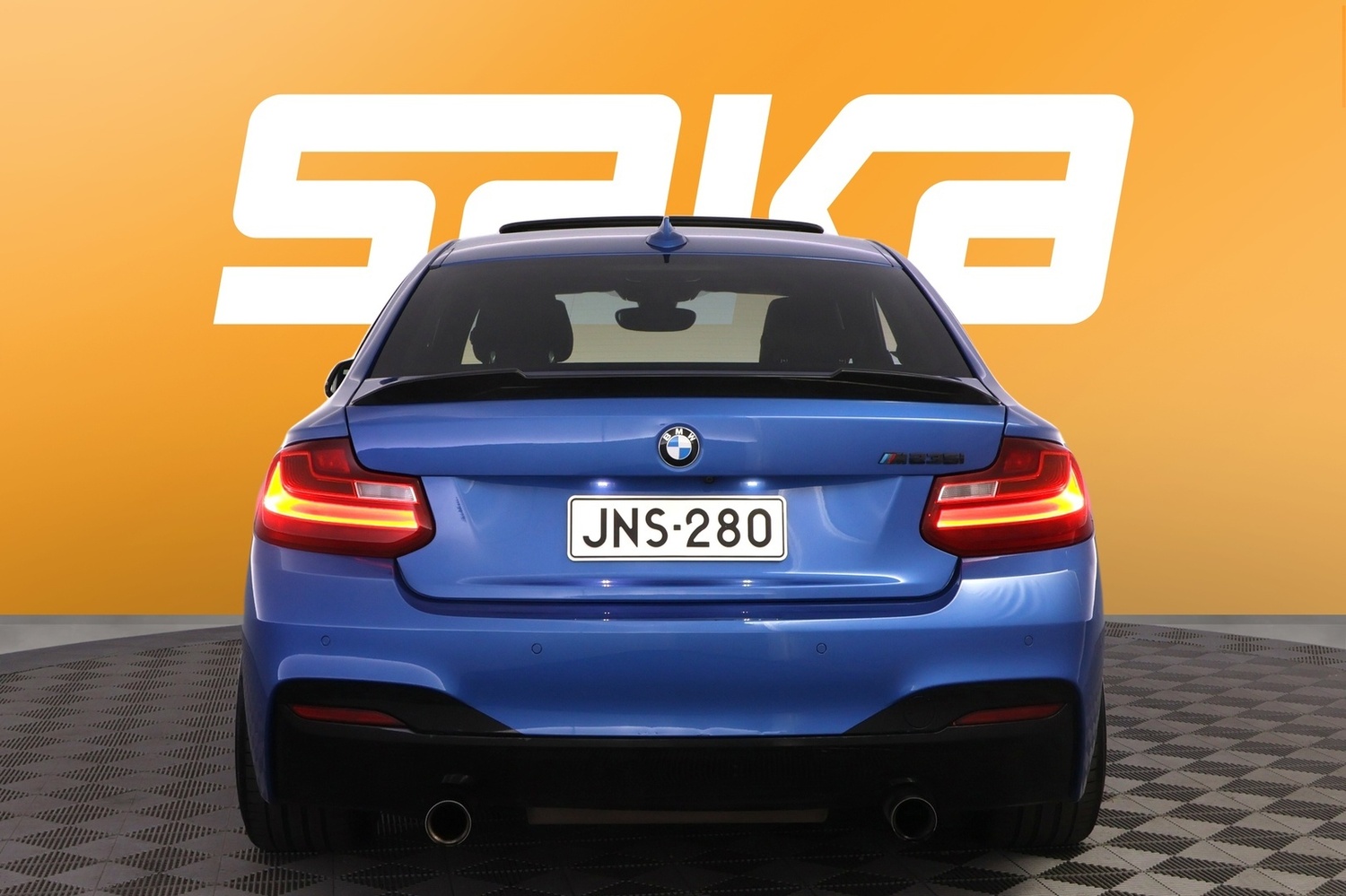 BMW M235i vaihtoauto