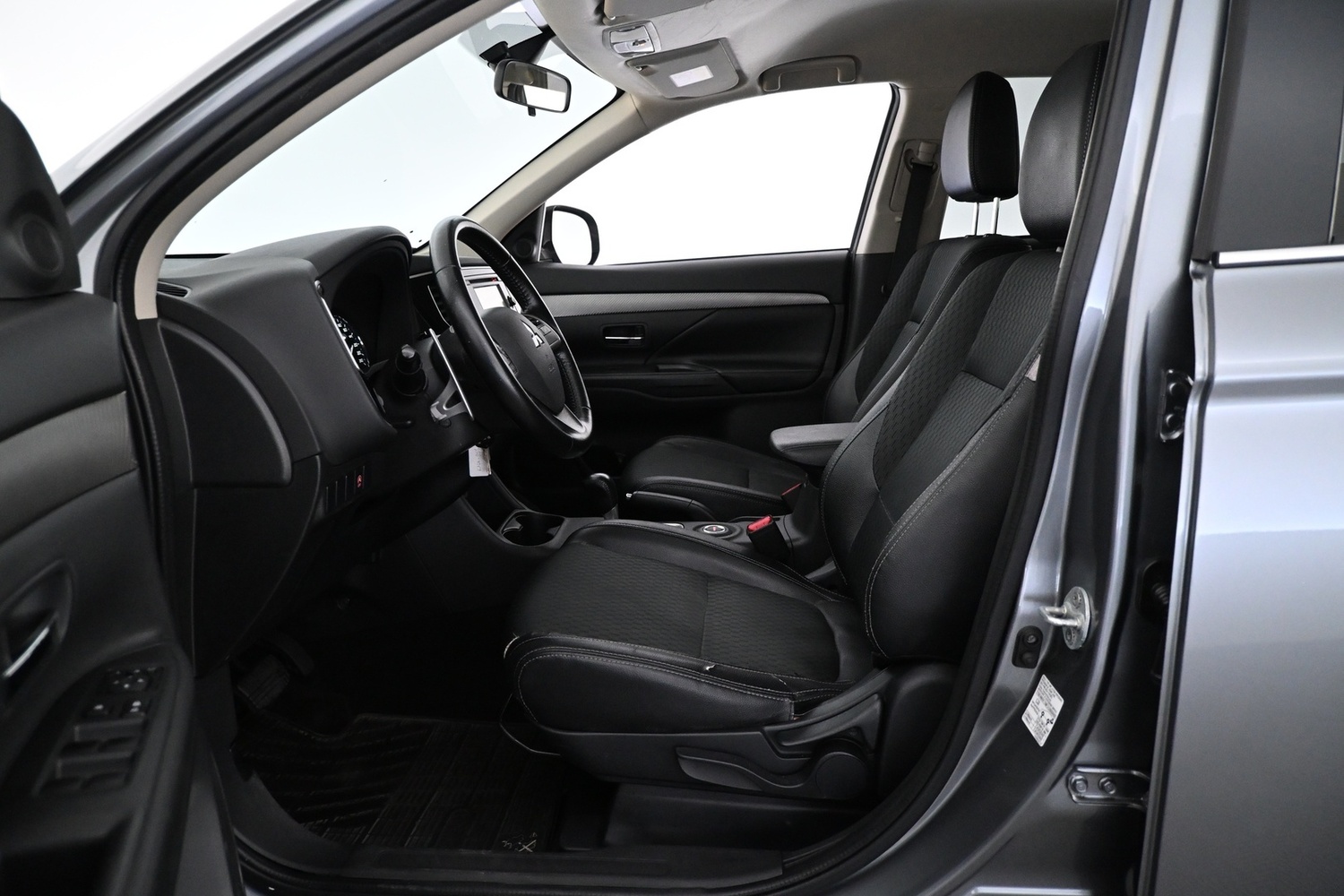 Mitsubishi Outlander vaihtoauto
