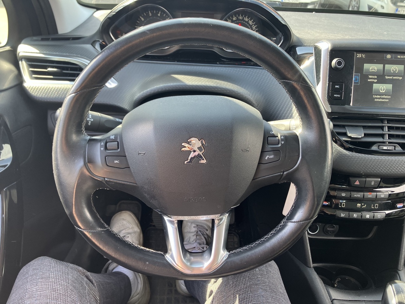 Peugeot 208 vaihtoauto