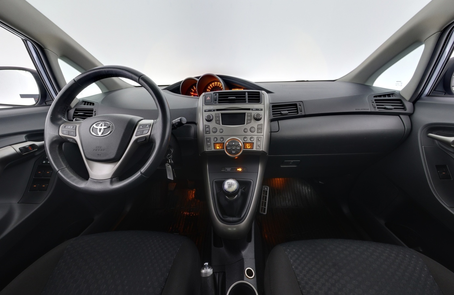 Toyota Verso vaihtoauto