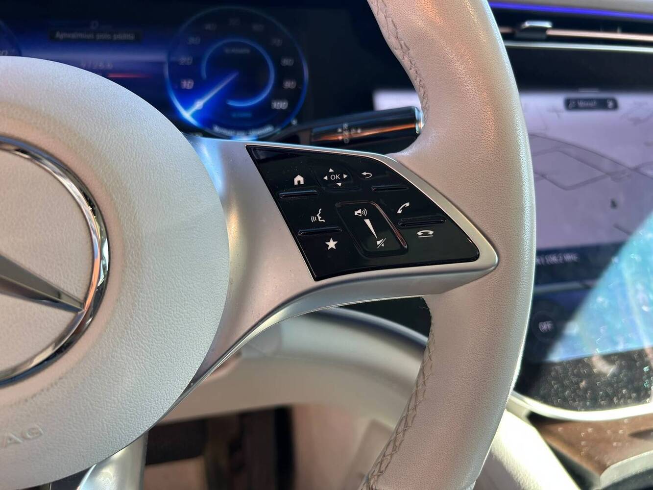 Mercedes-Benz EQE vaihtoauto