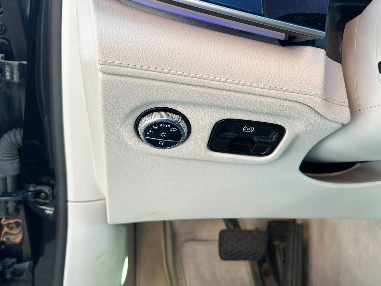 Mercedes-Benz EQE vaihtoauto