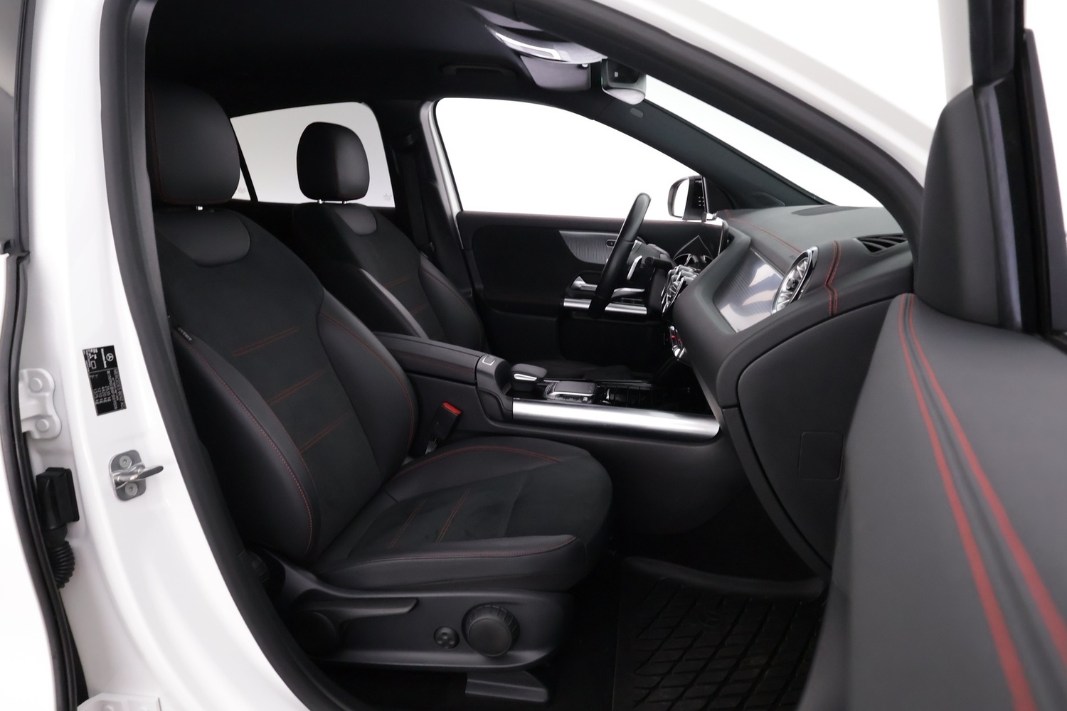 Mercedes-Benz EQA vaihtoauto