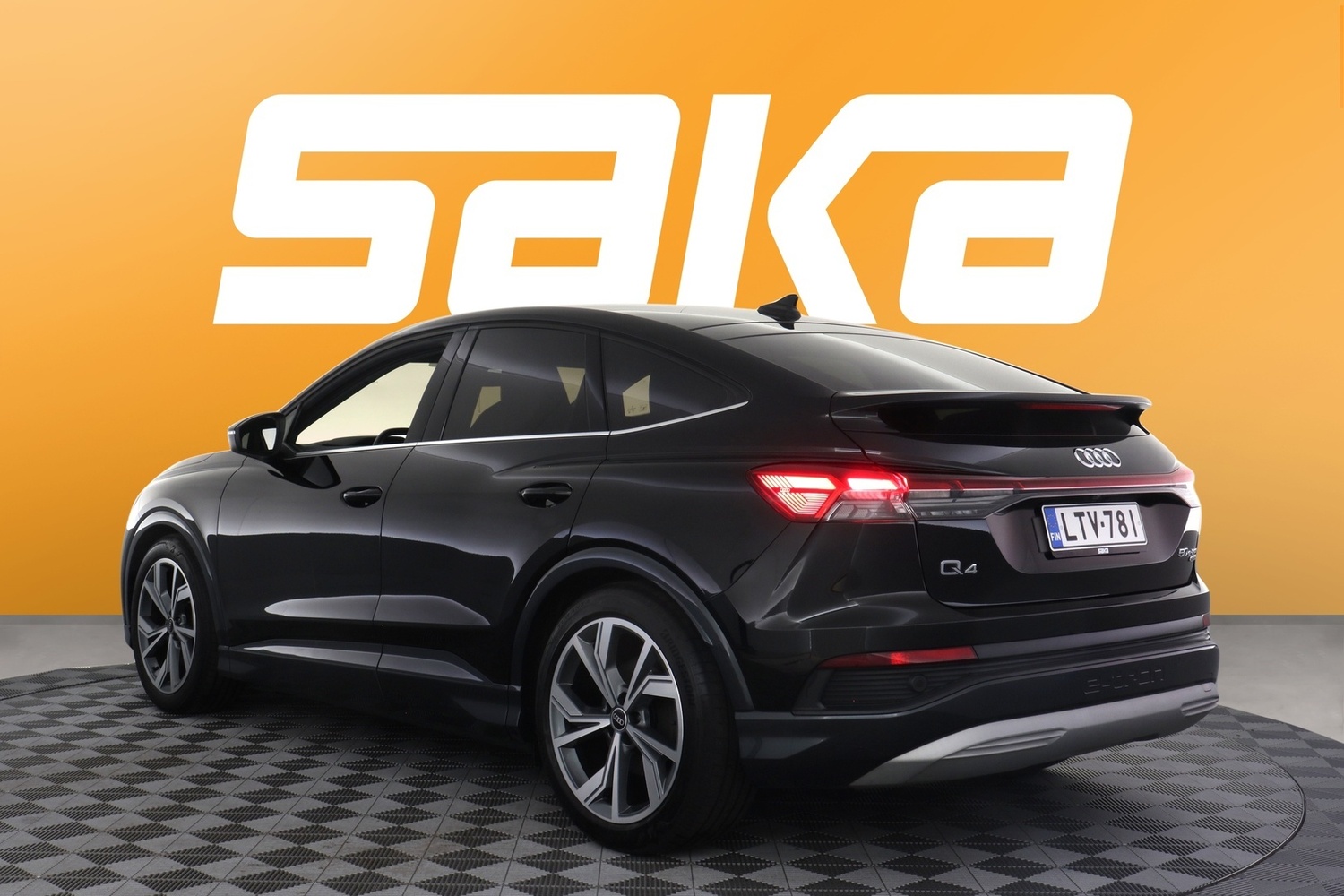 Audi Q4 e-tron vaihtoauto