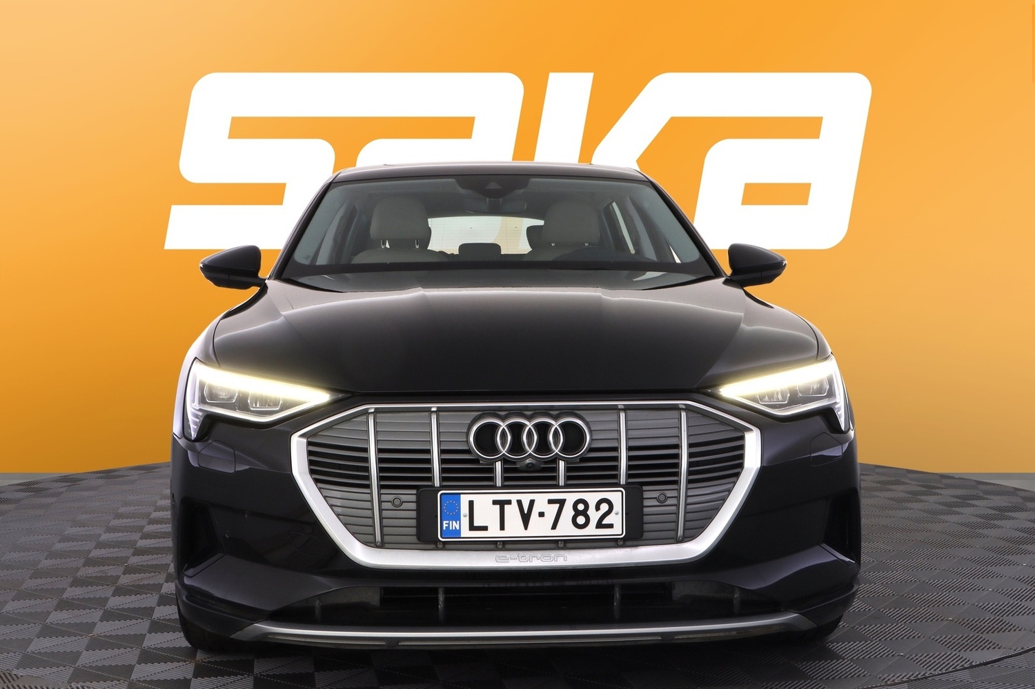 Audi e-tron vaihtoauto