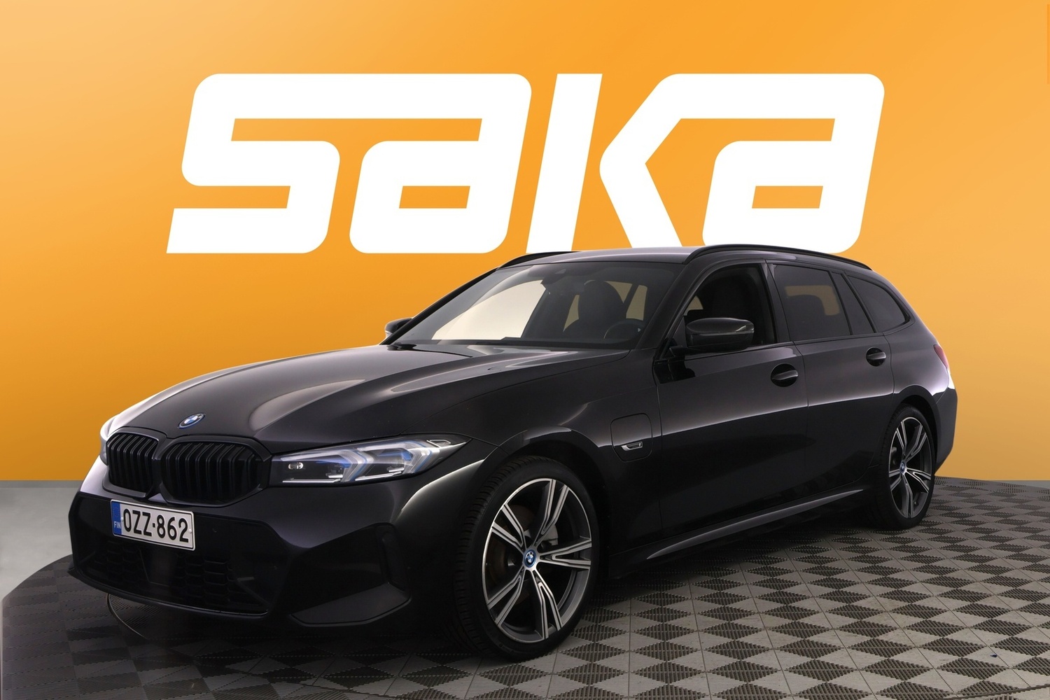 BMW 330 vaihtoauto