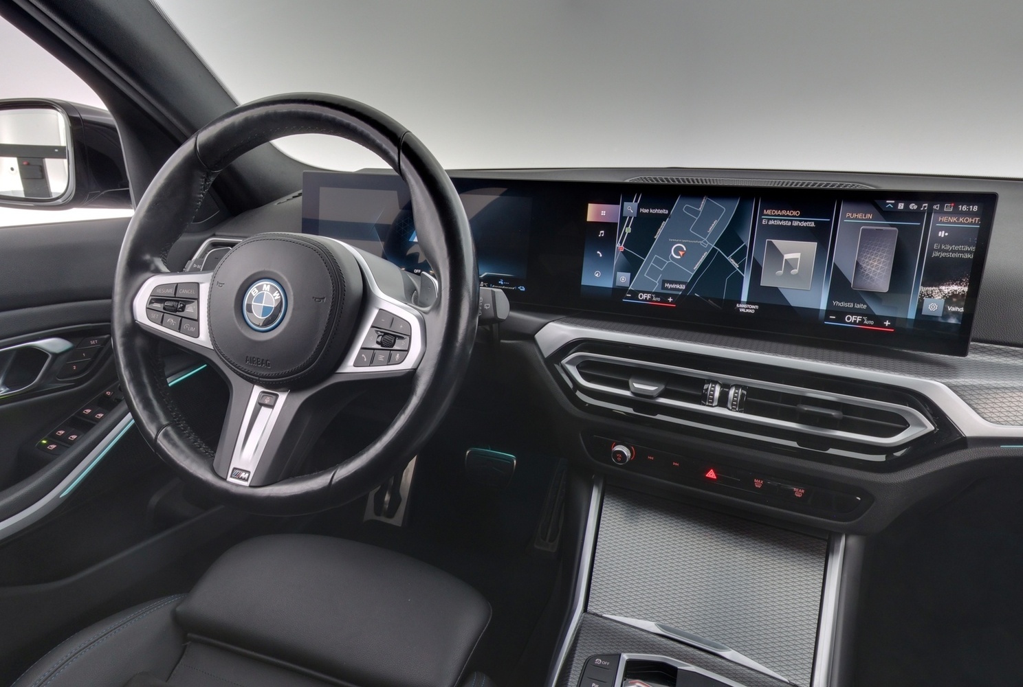BMW 330 vaihtoauto
