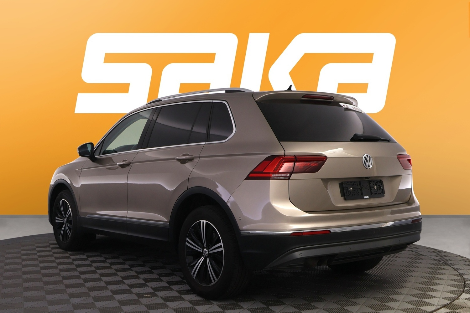 Volkswagen Tiguan vaihtoauto