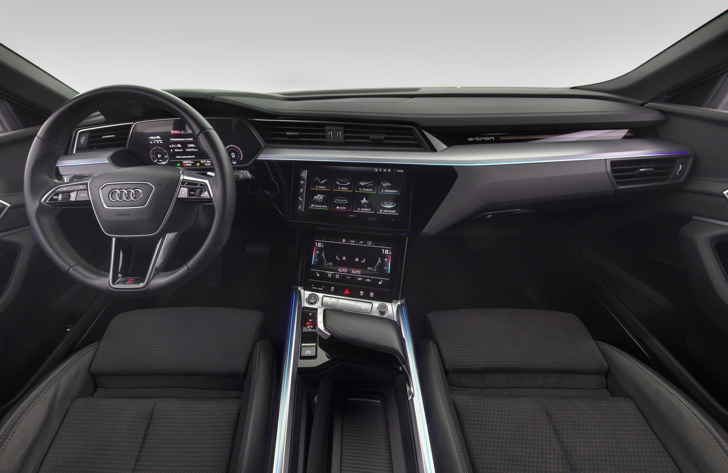 Audi e-tron vaihtoauto