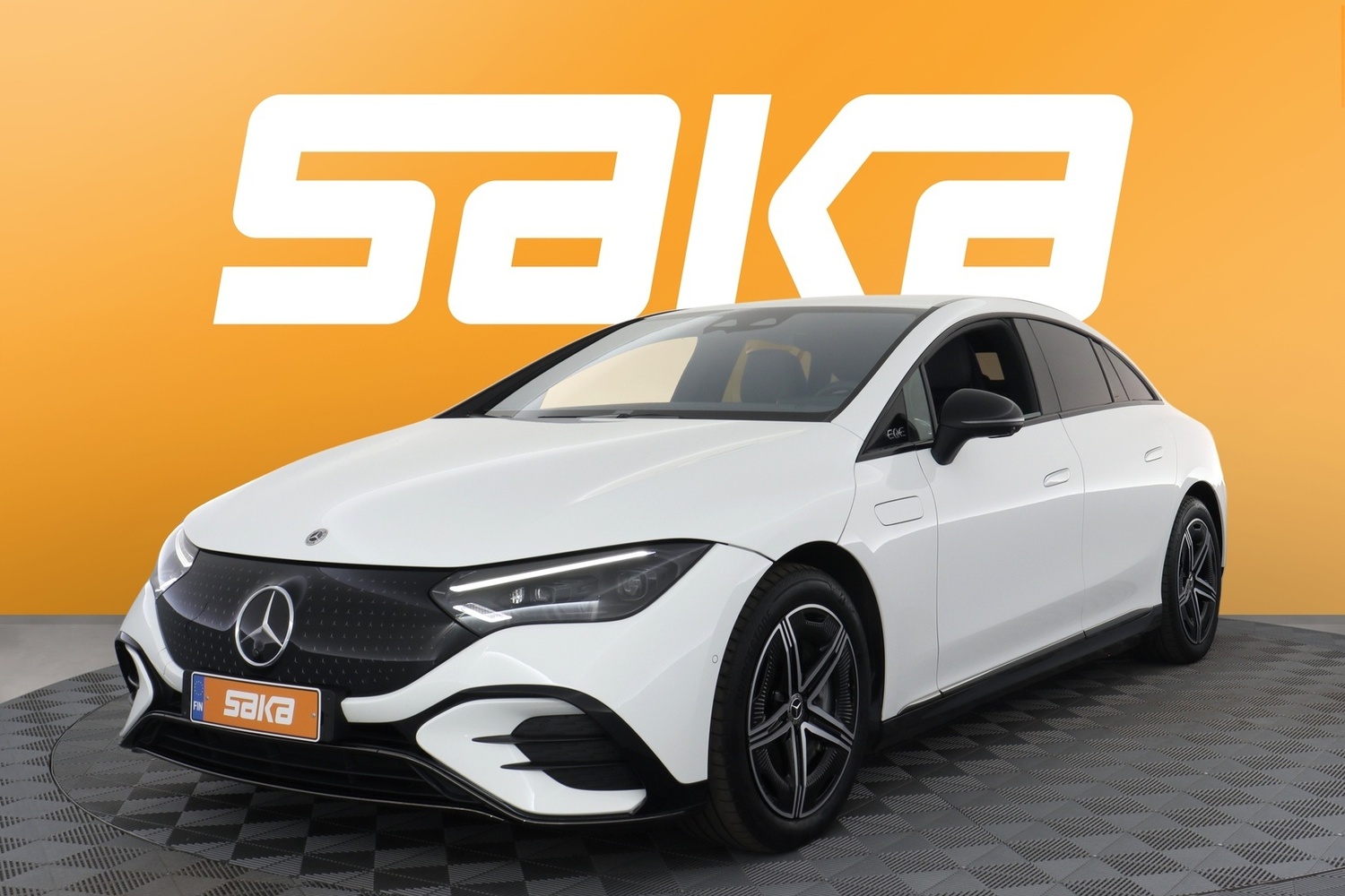 Mercedes-Benz EQE vaihtoauto
