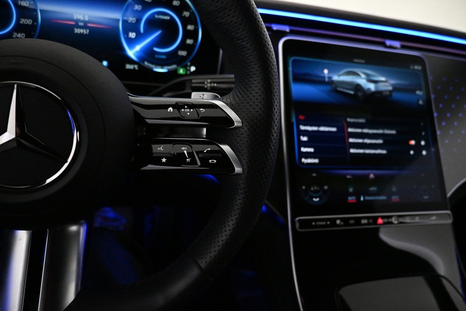 Mercedes-Benz EQE vaihtoauto