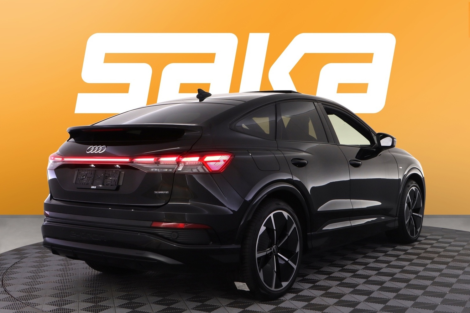 Audi Q4 e-tron vaihtoauto