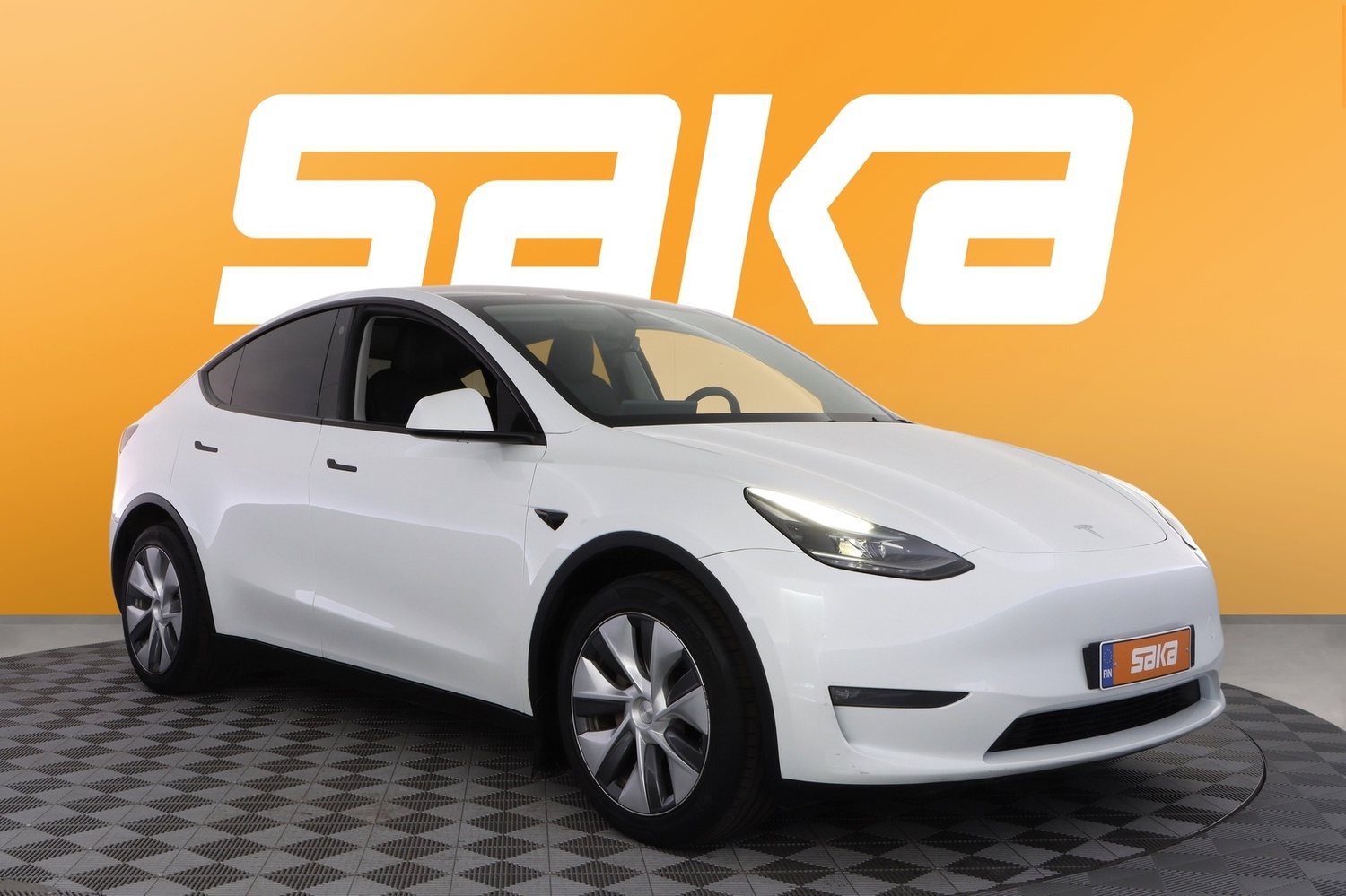 Tesla Model Y vaihtoauto