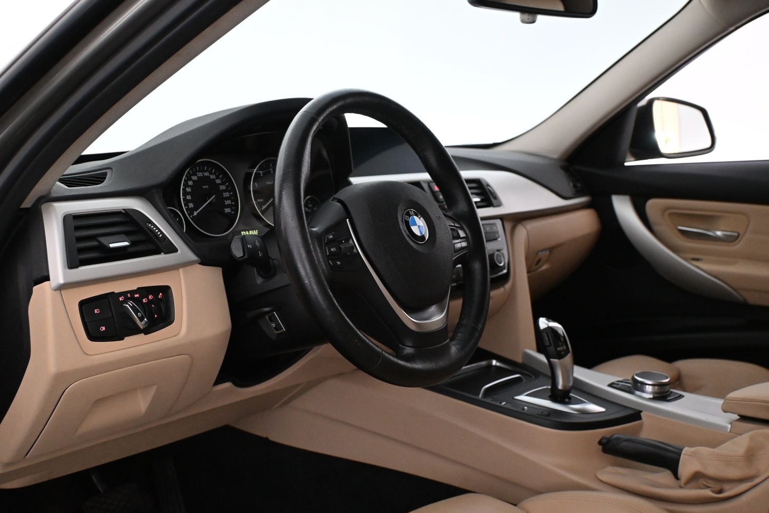 BMW 320 vaihtoauto