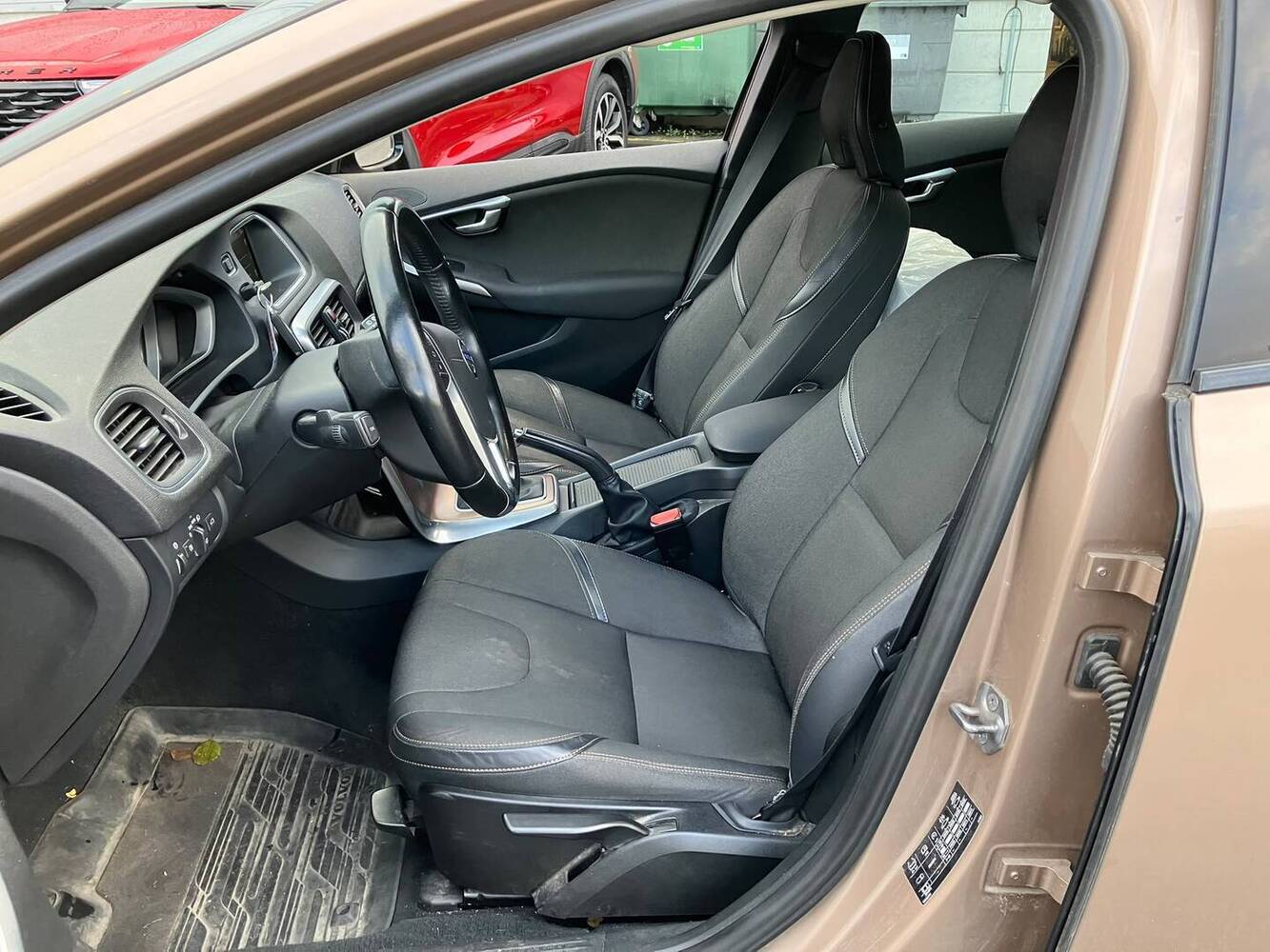 Volvo V40 Cross Country vaihtoauto