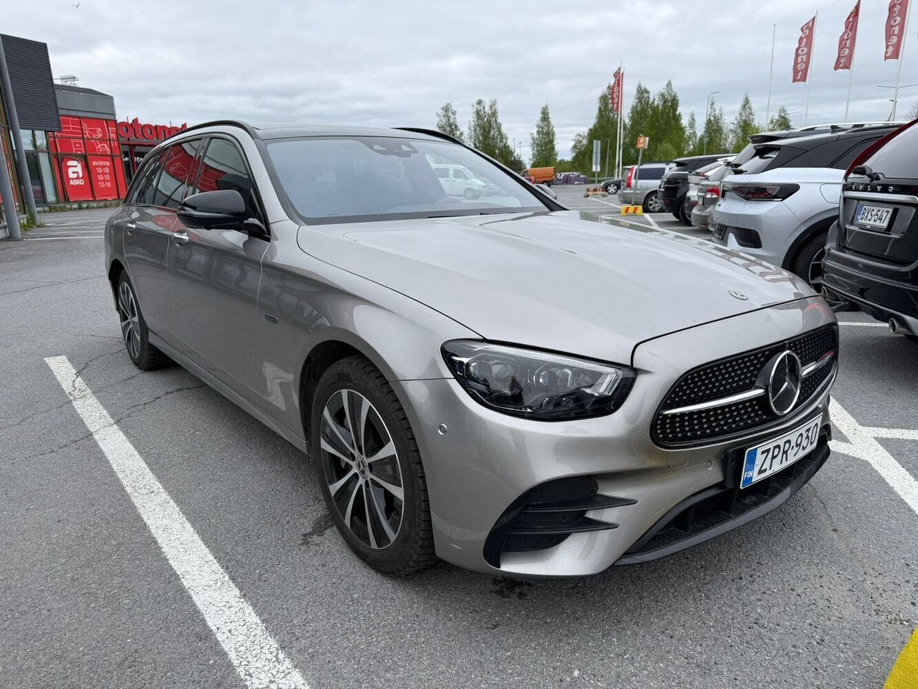 Mercedes-Benz E vaihtoauto