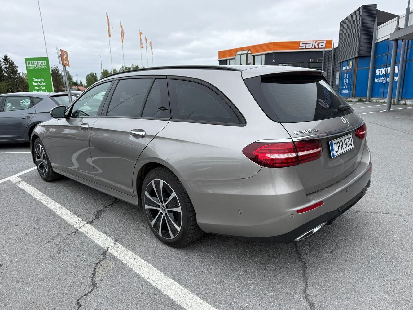 Mercedes-Benz E vaihtoauto
