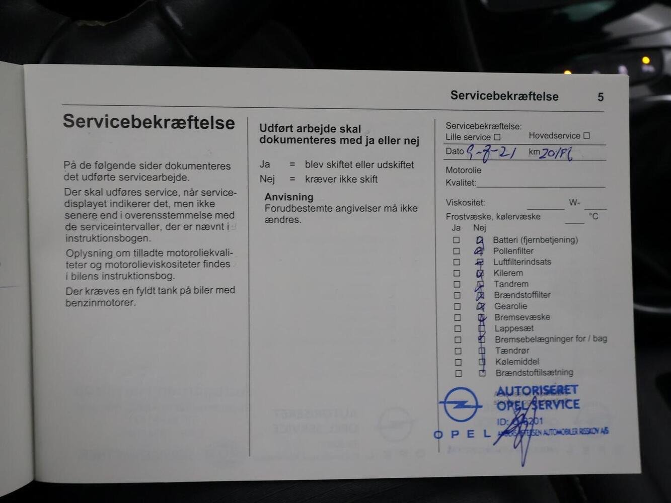 Opel Astra vaihtoauto