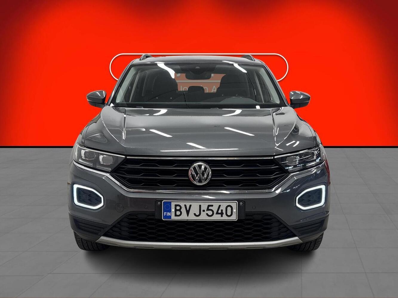 Volkswagen T-Roc vaihtoauto
