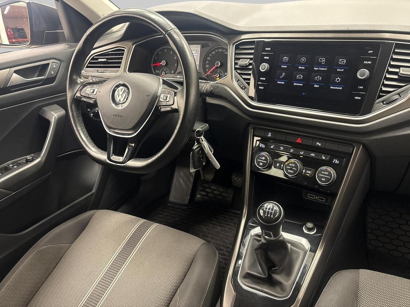 Volkswagen T-Roc vaihtoauto