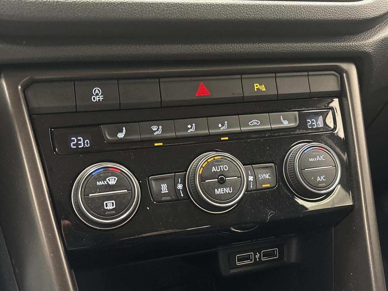 Volkswagen T-Roc vaihtoauto