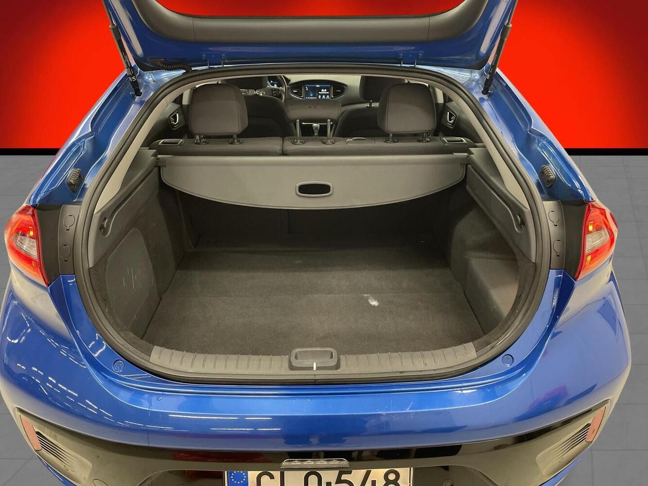 Hyundai IONIQ plug-in vaihtoauto