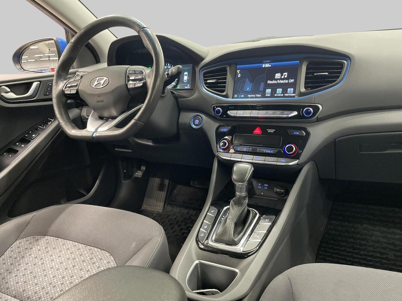 Hyundai IONIQ plug-in vaihtoauto