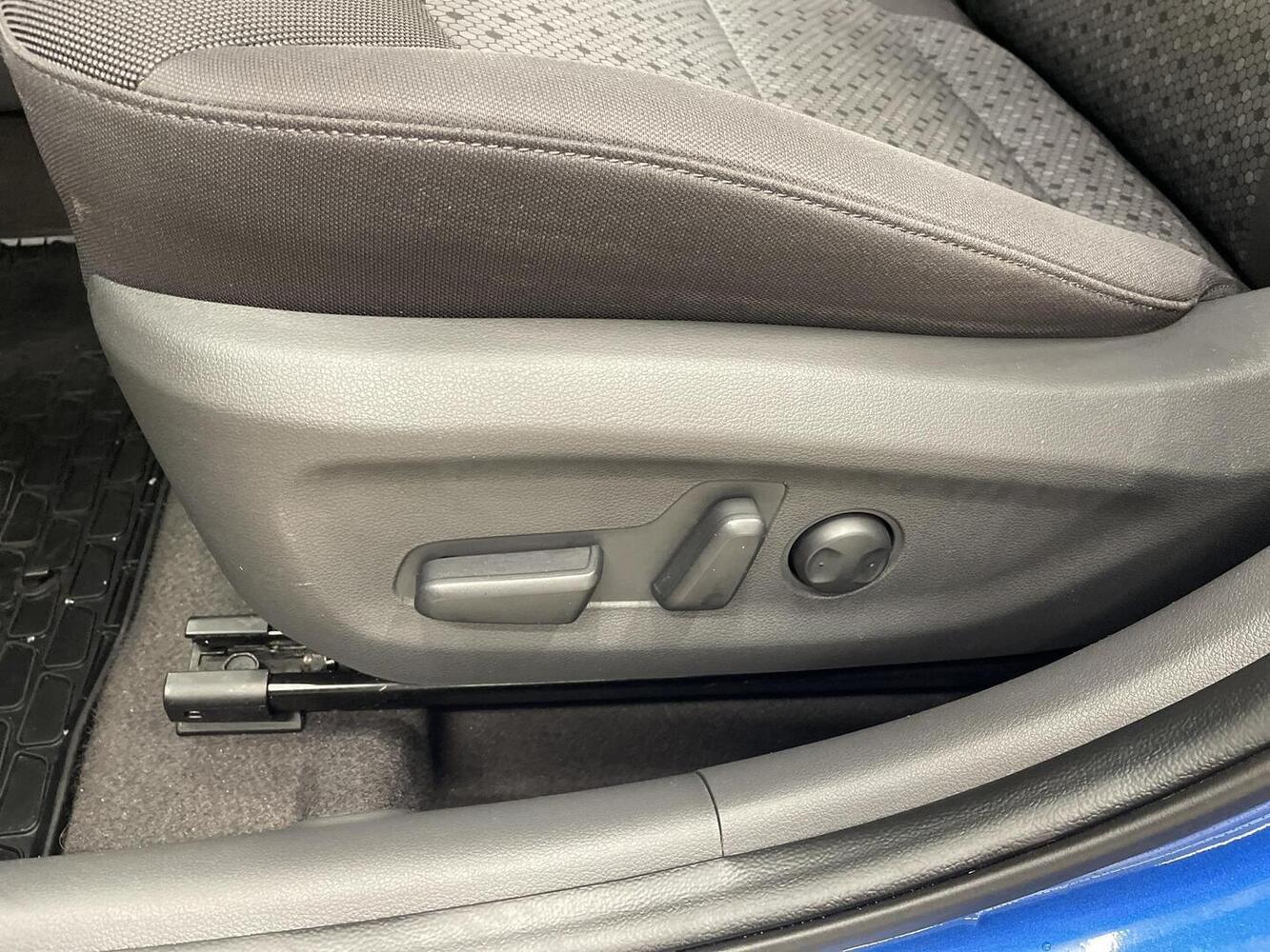 Hyundai IONIQ plug-in vaihtoauto