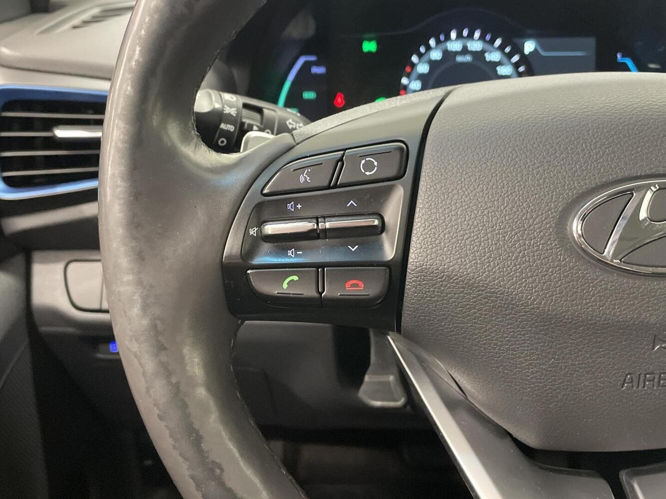 Hyundai IONIQ plug-in vaihtoauto