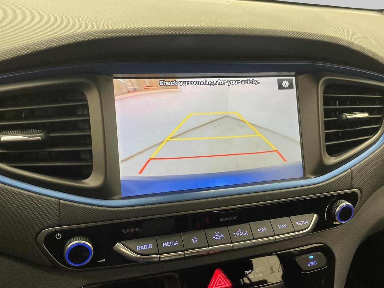 Hyundai IONIQ plug-in vaihtoauto