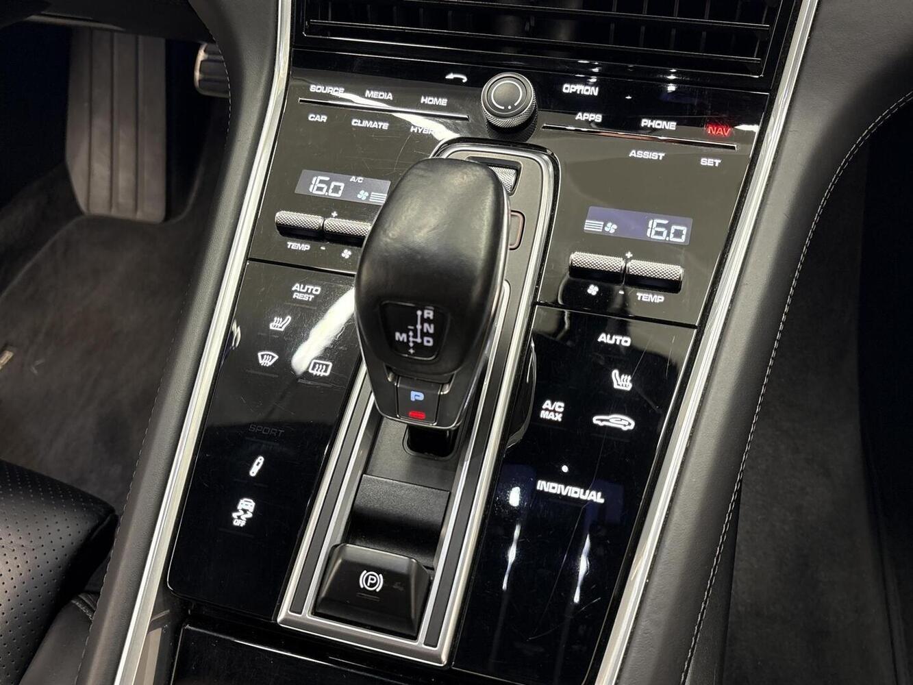 Porsche Panamera vaihtoauto