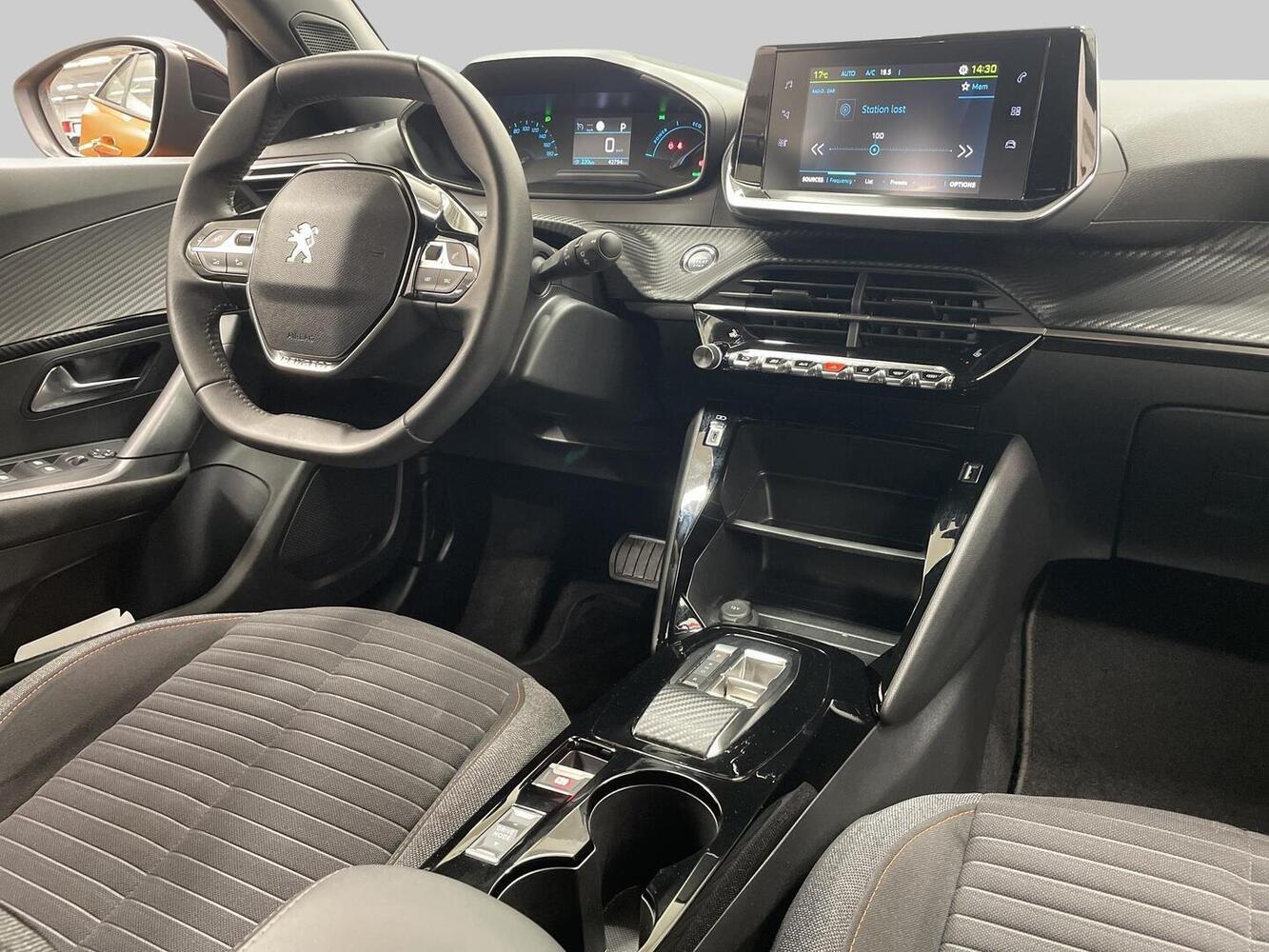 Peugeot e-2008 vaihtoauto