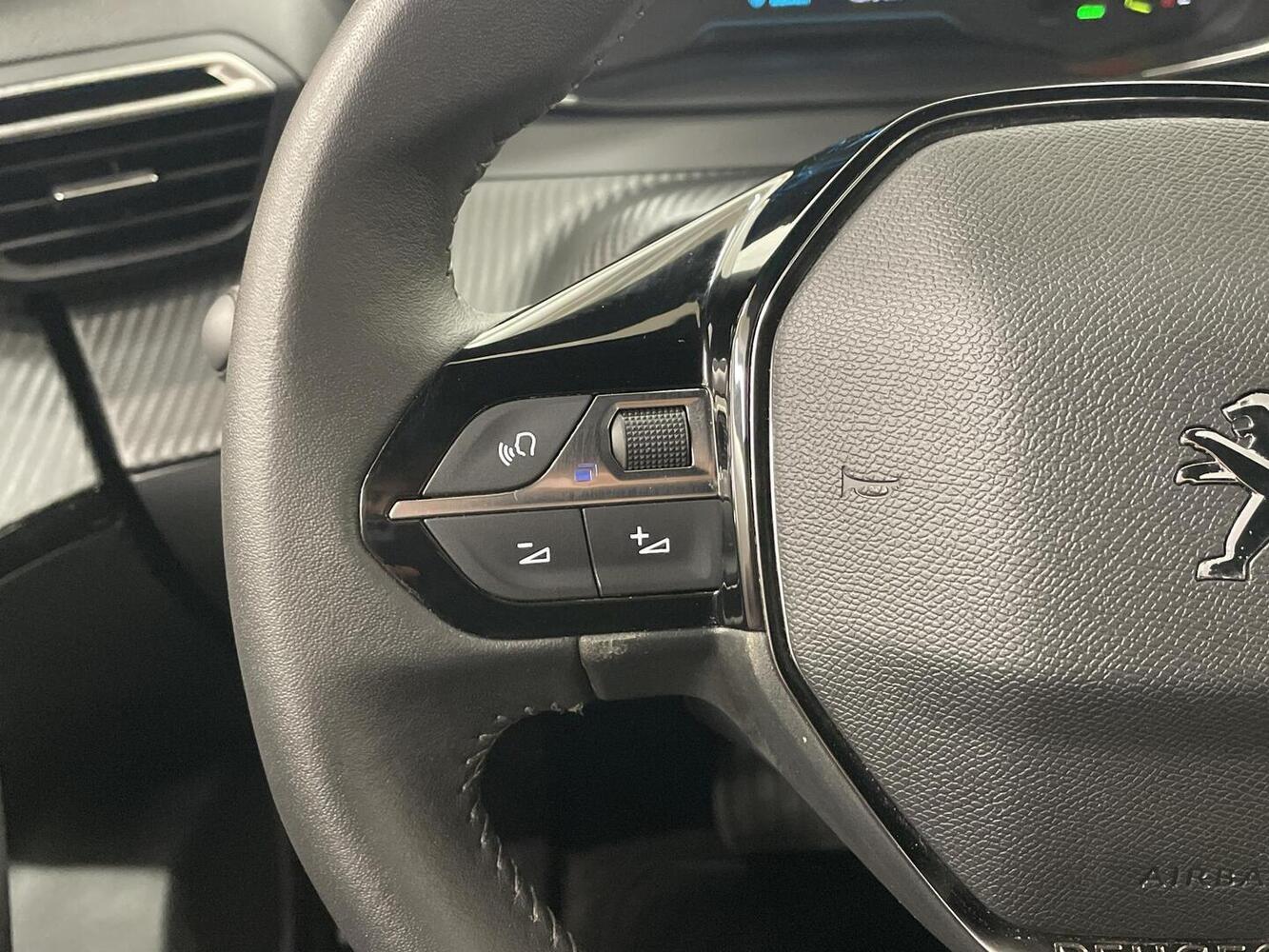 Peugeot e-2008 vaihtoauto