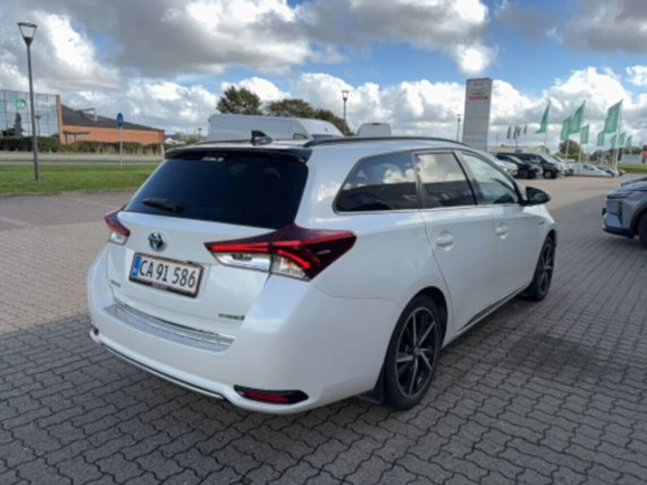 Toyota Auris vaihtoauto