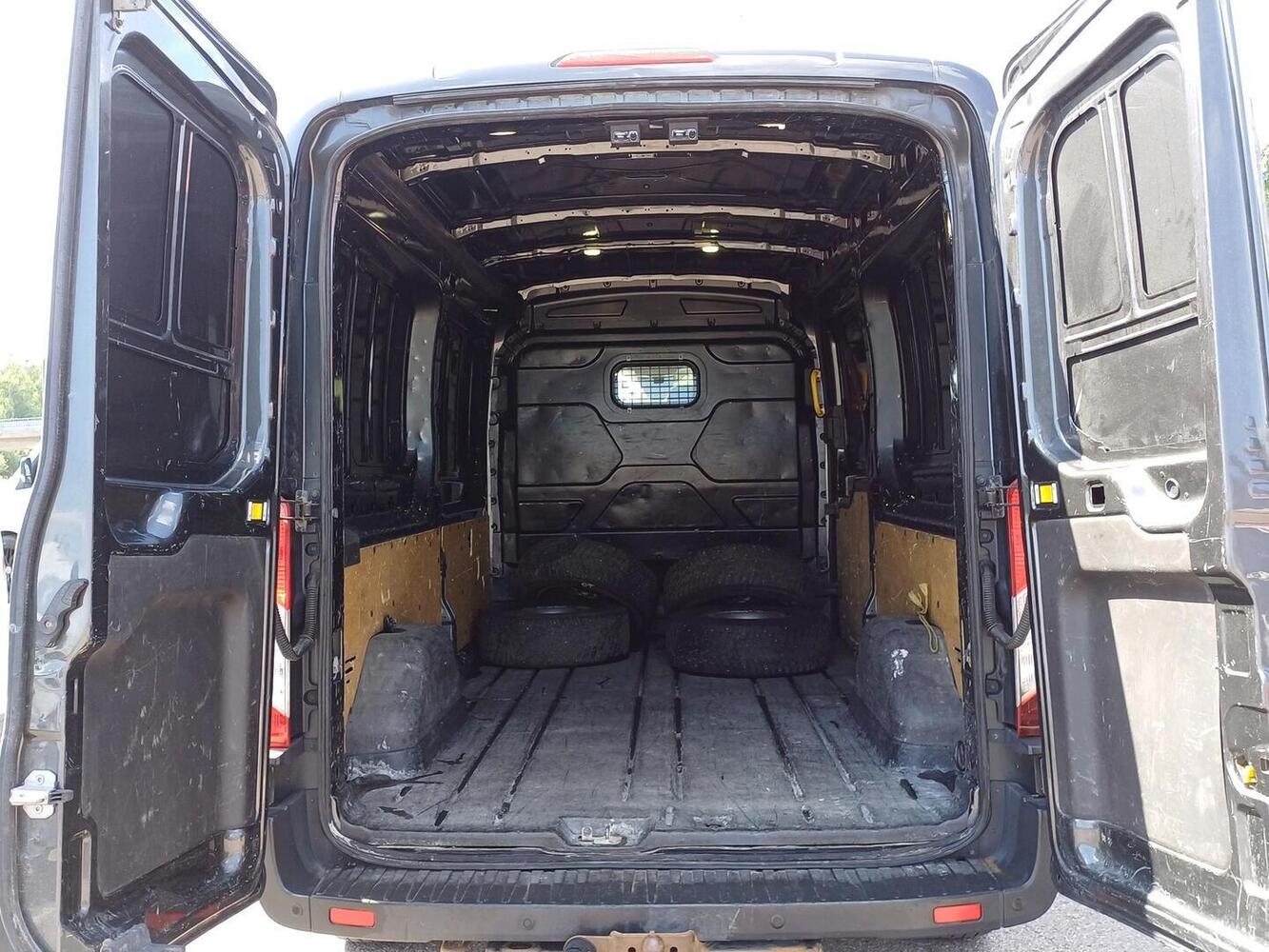 Ford Transit vaihtoauto