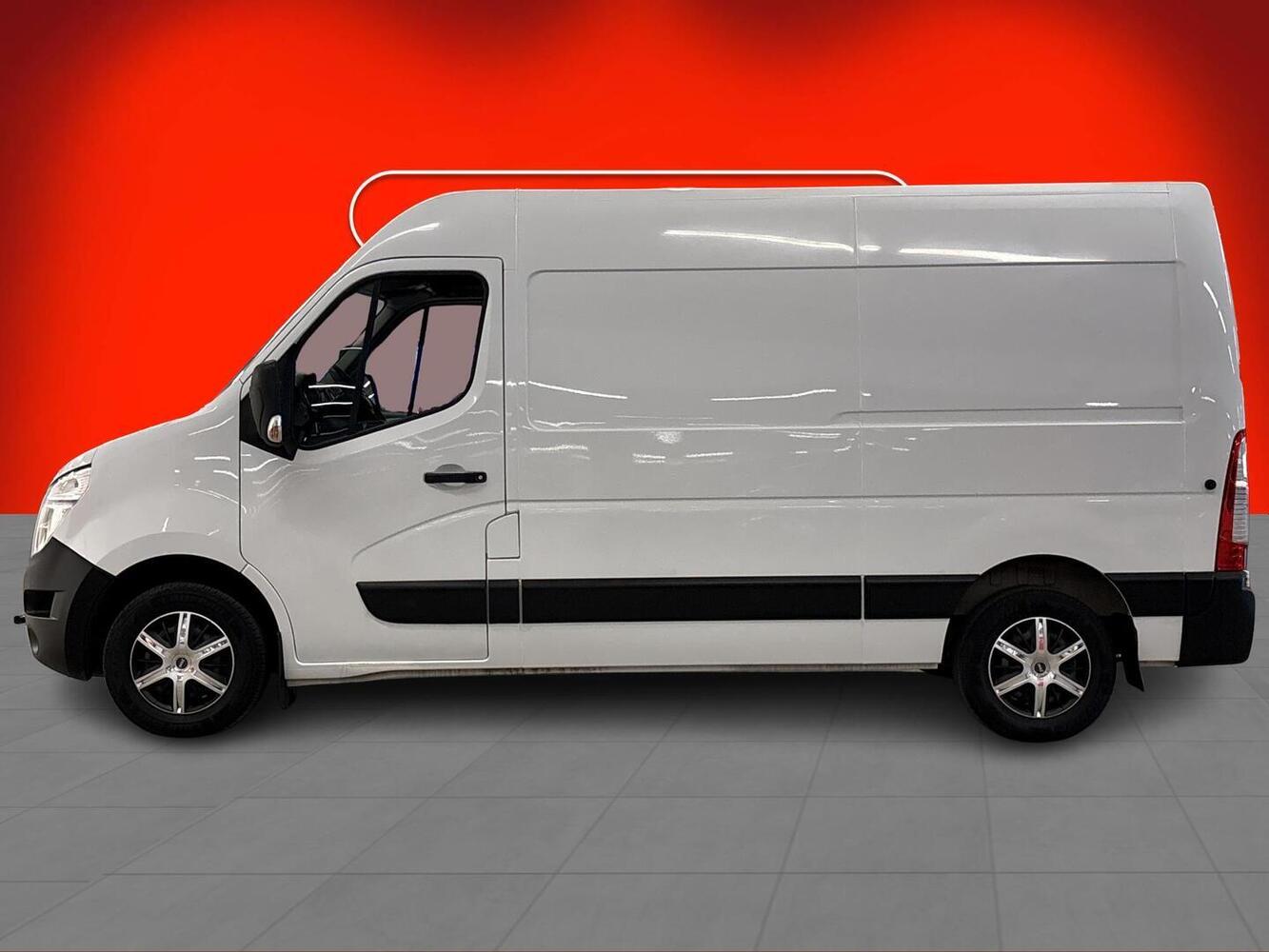 Nissan NV400 vaihtoauto