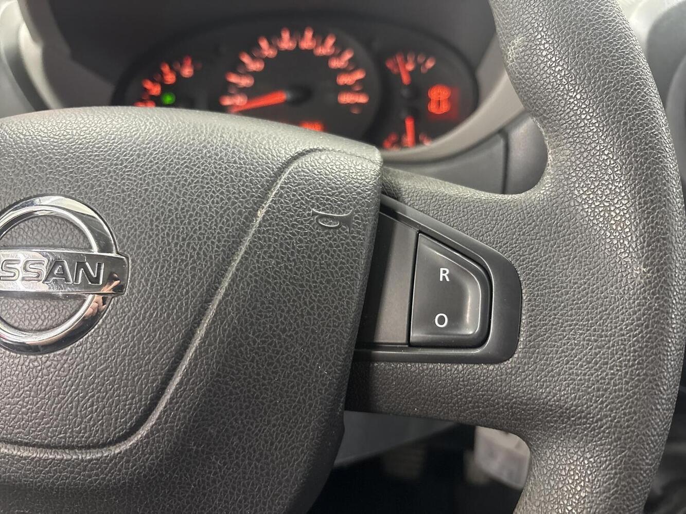 Nissan NV400 vaihtoauto