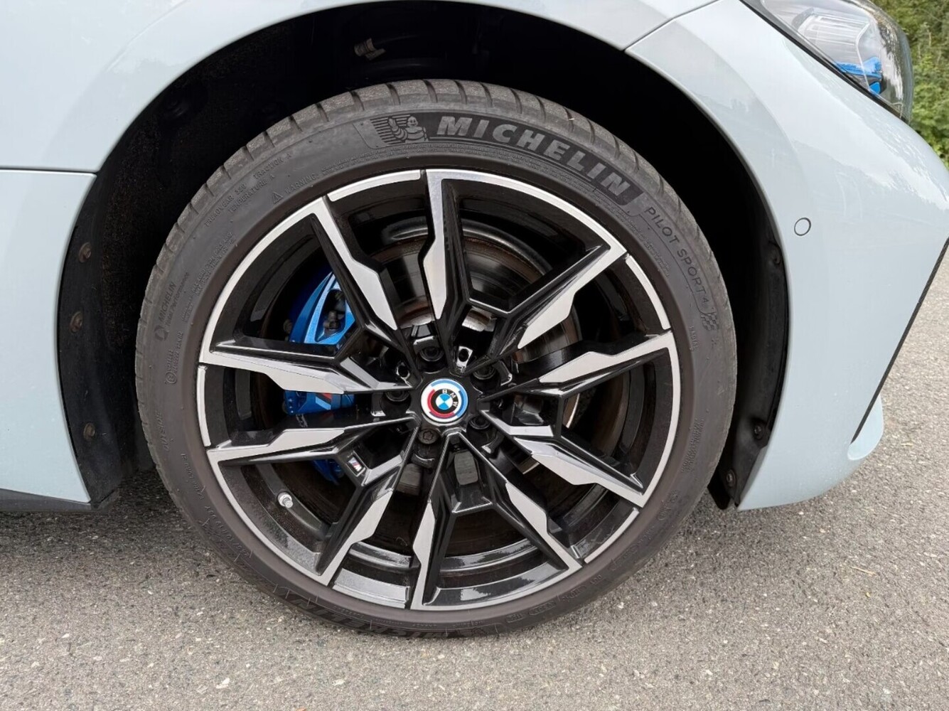 BMW i4 vaihtoauto
