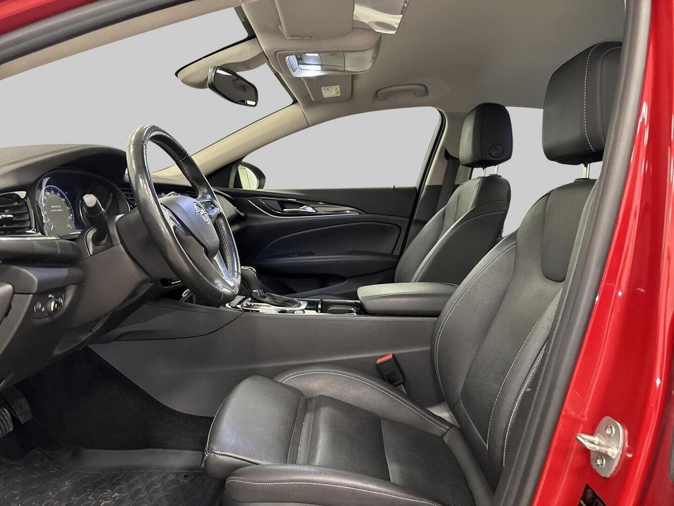 Opel Insignia vaihtoauto