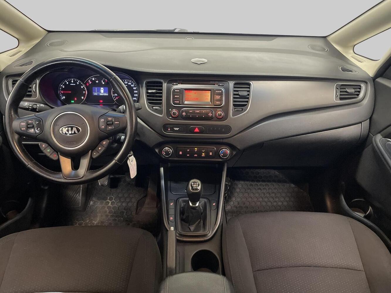 Kia Carens vaihtoauto