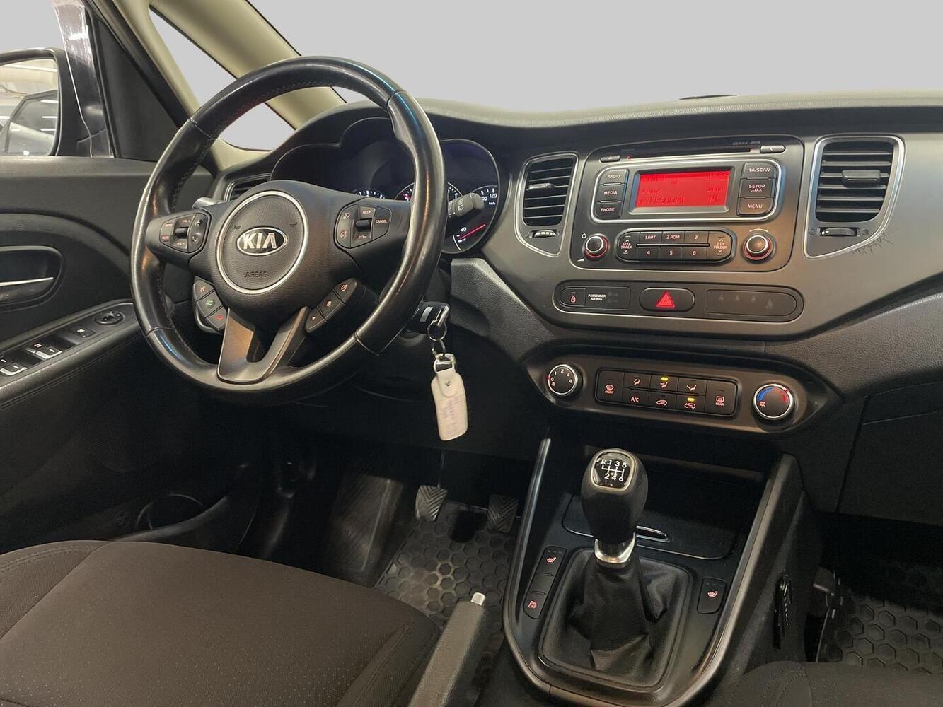 Kia Carens vaihtoauto
