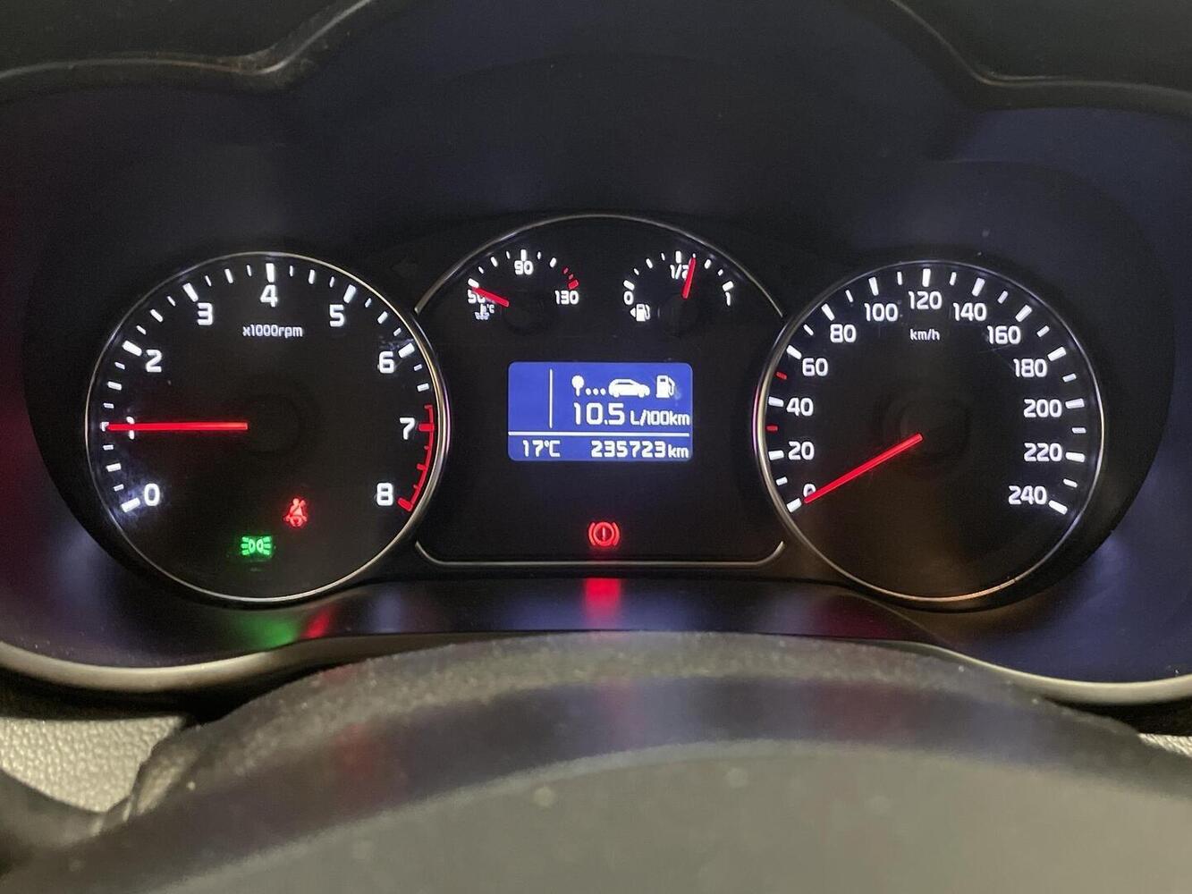 Kia Carens vaihtoauto