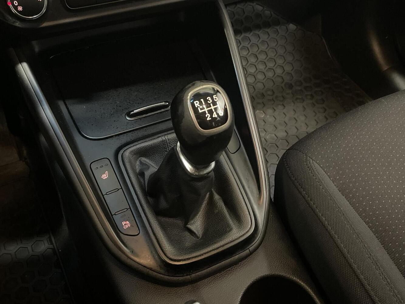 Kia Carens vaihtoauto