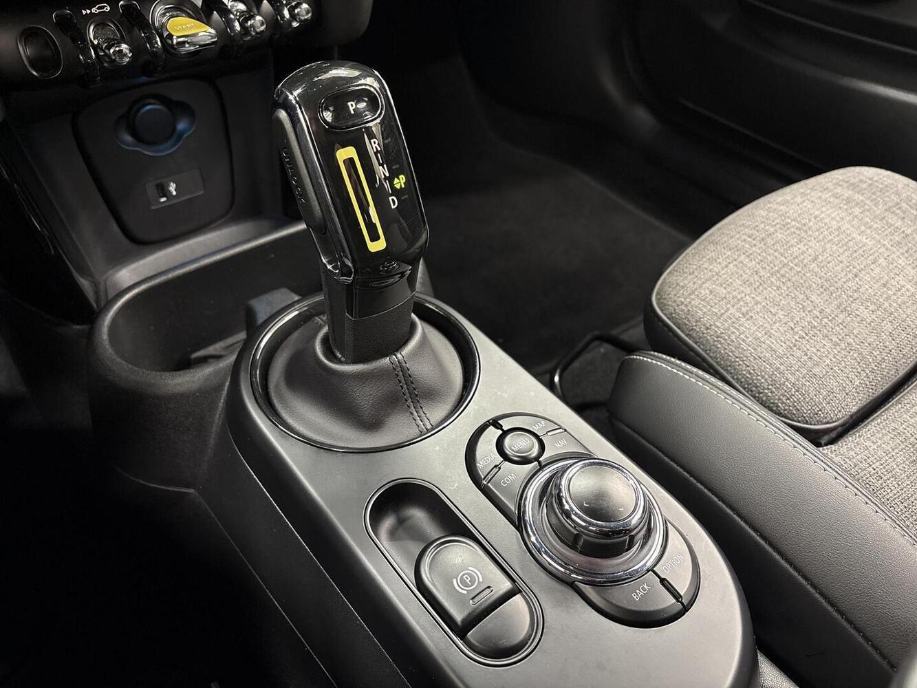 Mini Cooper S vaihtoauto